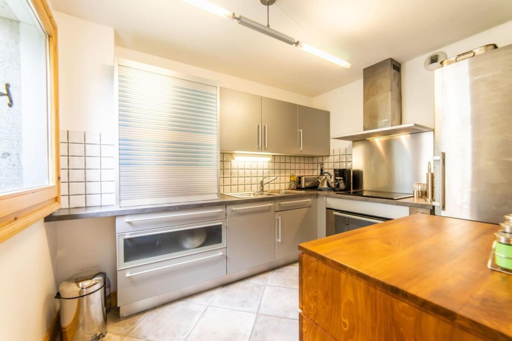 3-Bedroom Flat In The City Centre Шамони Экстерьер фото
